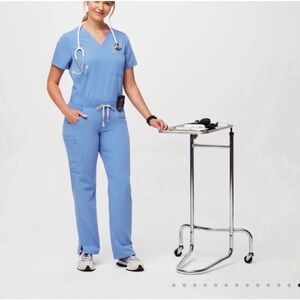 Figs Light Blue Straight Leg Scrub Shirt size L and Pants size M